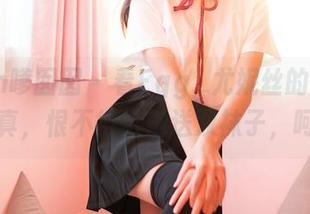 Feilin嗲囡囡 – 看Egg_尤妮丝的定制美脚写真，恨不得给她送双袜子，呵呵。