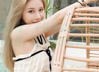 Feilin嗲囡囡 – 不能再帅的小蛮妖Yummy职业装作品，讨个老板的欢心也不难？