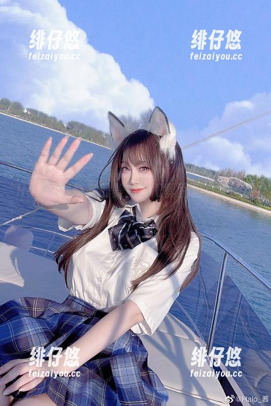 Halo_酱 Halo_酱带来的美图,跟黄豆粉有关的调皮互动?