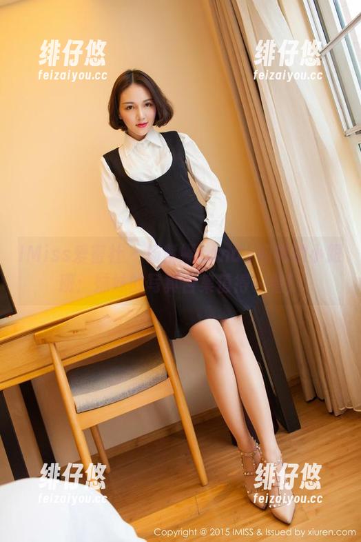 IMiss爱蜜社 - 杨紫嫣candy和她的小跟班：妹妹的写真合集值得一看！