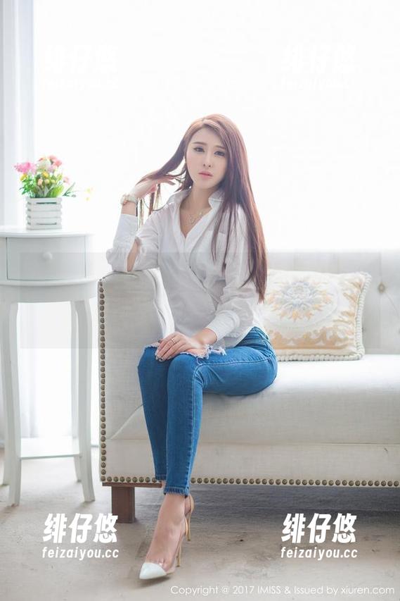 IMiss爱蜜社-莉莉Lily IMiss爱蜜社 - 莉莉Lily夏天美图再更新,果然‘炎热’在她身上成了另一种滋味。
