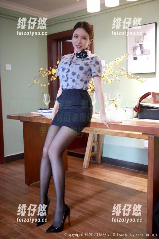 MFStar模范学院-李颖煊baby MFStar模范学院 - 刚见到这张原图,李颖煊baby学姐的表现让我确认,她是“学姐”界的终极boss。