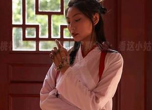 MiiTao蜜桃社 – 木奈奈的夏日写真全集：看这小姑娘又是一年胶卷香