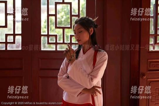 MiiTao蜜桃社-木奈奈 MiiTao蜜桃社 - 木奈奈的夏日写真全集:看这小姑娘又是一年胶卷香