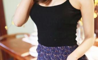 MyGirl美媛馆 – Abby王乔恩的美足壁纸，不小心也成了我的桌面宠物！