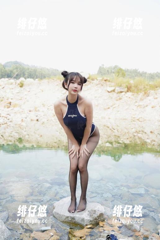 别再推测了，Tina很妖孽呀的浴缸套图就在这里，快来下载！