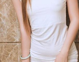 TouTiao头条女神 – 看我杨曼妮穿职业装：你以为我只会打工？——照片合集