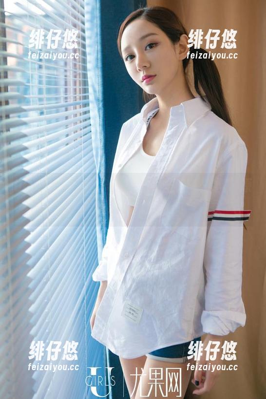 UGirls尤果网 - 王瑞儿的圣诞“气氛”原图，照片里都透露着节日的“温柔”