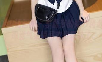 XIAOYU语画界 – 李丽莎的婚纱精选图包，感觉气氛瞬间变得轻松了。