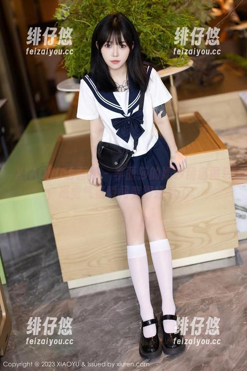 XIAOYU语画界 - 李丽莎的婚纱精选图包，感觉气氛瞬间变得轻松了。