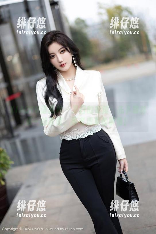 XIAOYU语画界 - 夏日的安排：先下载林乐一的套图，再考虑其他事情！