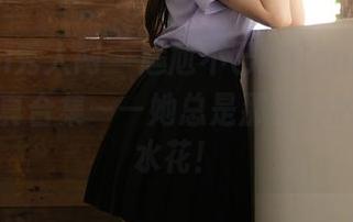 Xiuren秀人网 – 尴尬不已的Candy糖糖泳池写真合集——她总是那么自然地溅起水花！