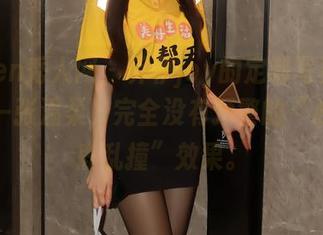 Xiuren秀人网 – 乔伊joy的定制写真，一张比一张温柔，完全没有预警的“心间小鹿乱撞”效果。