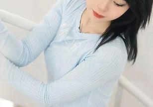 Xiuren秀人网 – 看，宝宝甜就是这样玩转礼服写真，不带一个滤镜。