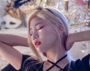 Yebin(전예빈)学妹的美图，满分清纯，却又有点小迷糊的可爱！