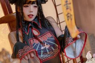 这些照片从Yiko湿润兔那里传递刺痛感。