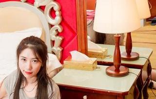 partycat轰趴猫 – 修女风的Ellie艾栗栗照片更新，难道我也要反思我的信仰？