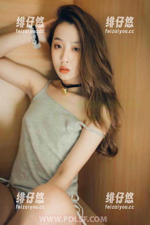 partycat轰趴猫 - 居然还有这样的肉丝资源？可乐Vicky疯了吧！