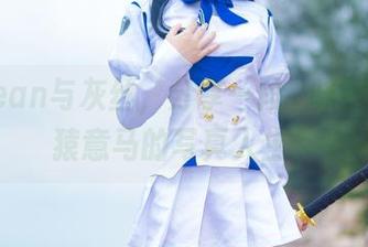 九曲Jean与灰丝，分享一段曖昧到令人心猿意马的写真人生。