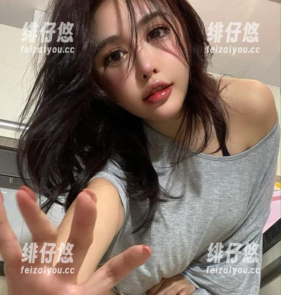 微密圈 - 于芷晴的美图更新，真有那么“飒酷”吗？
