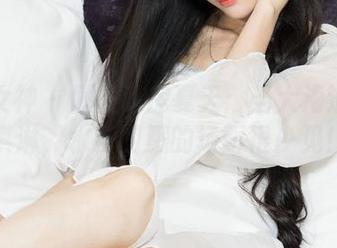 克拉女神 – 僮僮私房夏天：当大海遇上冰淇淋，水花四溅的场面很少见！