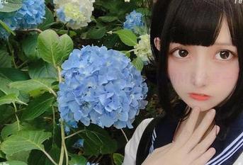 凛子酱的胜利女神爱丽丝写真集，调皮的MB分享一下这滋味