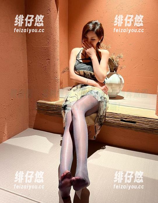 微密圈 - 福利展示，周妍希的热辣奔放图集，注意保持心态平衡哦！