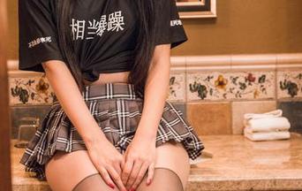 头条女神 – JennyR的无圣光合集——不知火舞的全部姿态！