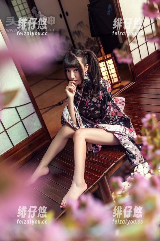 头条女神 - 萌琪琪修女合集：除了虔诚，还有些顽皮的套路