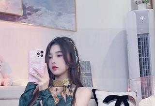 萌翻你的心！小小奶瓶儿福利图包，双马尾制服师生版来啦！