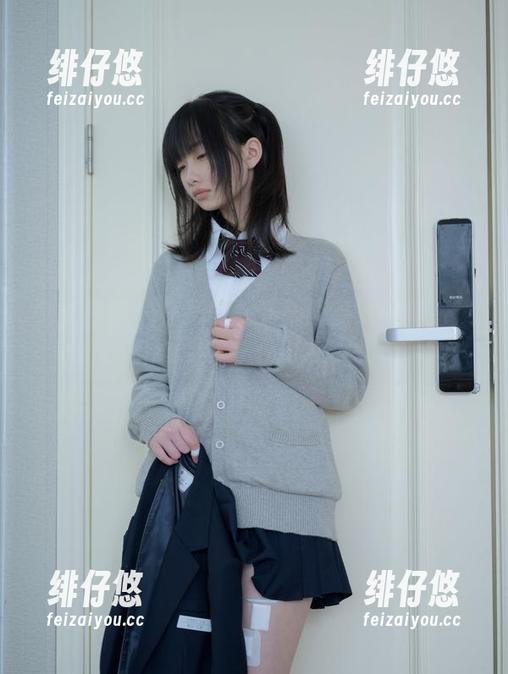 少女秩序 - 小葵的水手服图集：一阵海风扑面而来，还不止于此