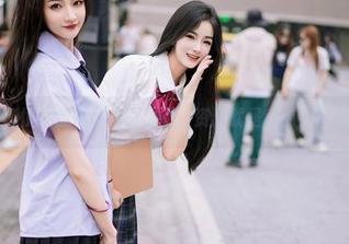 尤蜜荟 – 喜悦在旗袍和美图之间，资源就是我对允尔的羡慕情绪