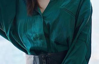 尤蜜荟 – 沈蜜桃私房风：棉袜原图照得惊艳，但我咋不信！