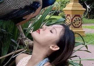 微密圈 – 就是阿朱啊的私拍：孔雀与高启强，联合中医召唤宠幸？
