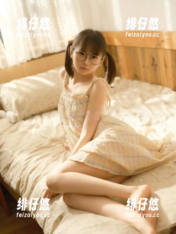 丝袜大作战：幼水铃衣写真合集开始啦