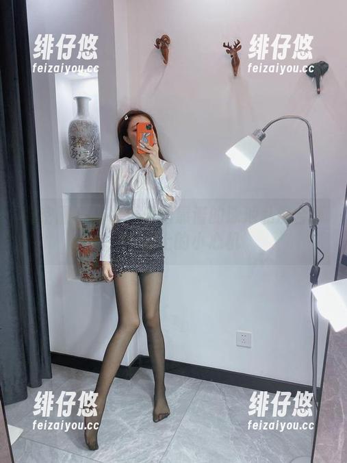 微密圈 - 杨大乐乐很靠谱的泳池私房合集，水面上的小心机