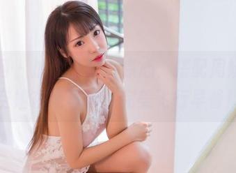 果团网 – 加个豆浆小点心，搭配周妍希的空姐在线写真：完美飞行早餐！