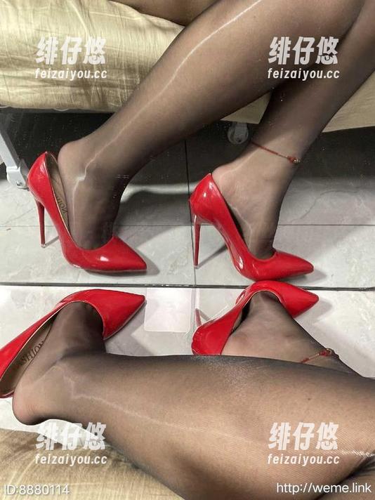 微密圈 - 桃沢樱呀的图包，红丝间的轻佻呢喃。