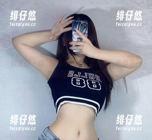 微密圈 - 桃沢樱呀牛仔裤合集：每一条都是一种独特的宿命，嘿嘿