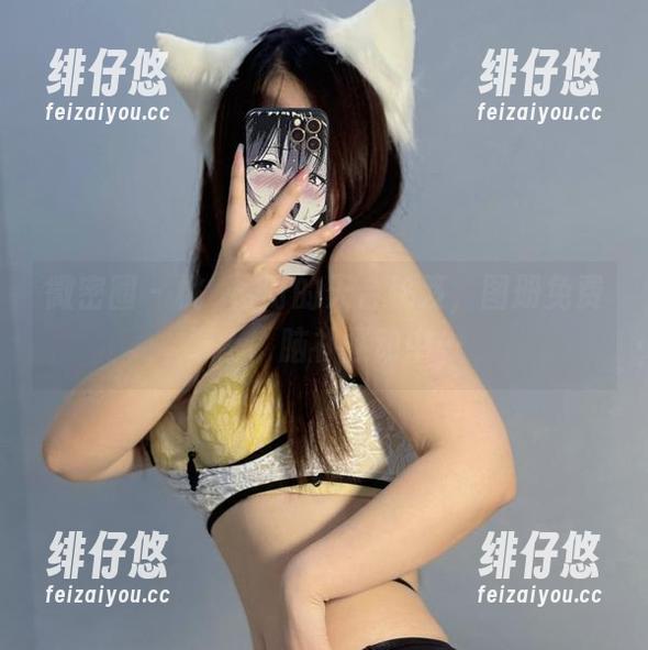 微密圈 - 桃沢樱呀的天台秘笈，图册免费奉上，脑补骚动中…