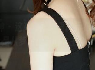 梦丝女神 – 这高清壁纸里的乔儿，怎么像是从梦里走出的女主角？