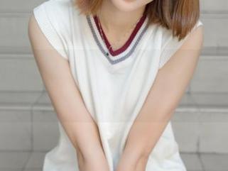 梦丝女神 – 灵唯再次发力，户外写真集里的原图值得驻足反复品味
