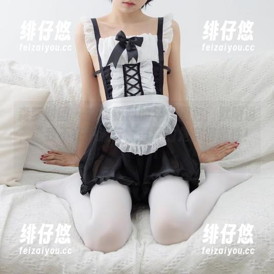 森萝财团 - 白衣飘飘的年代图包：默陌说，“我不在乎流行，重要的是穿得随性！”