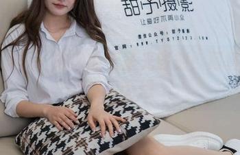 甜予摄影 – 肉肉的无圣光时刻：写真里的裸足畅想