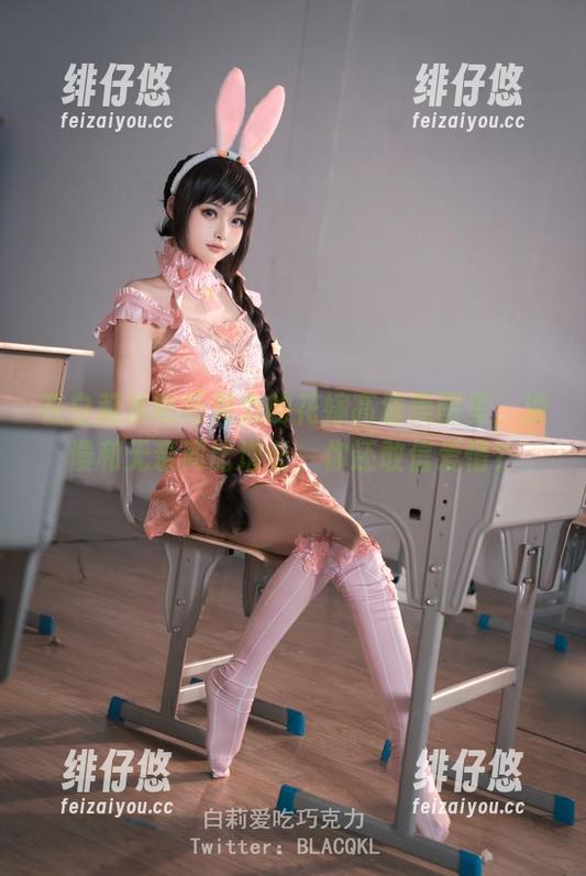在白莉爱吃巧克力的花嫁高清美图里，浪漫和无奈同比增长，你还敢信爱情？