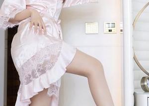 秀人网 – 万圣节大琪琪Emily不怕鬼，原图吓人倒是不少，图包里的表情包你肯定赶紧分享！