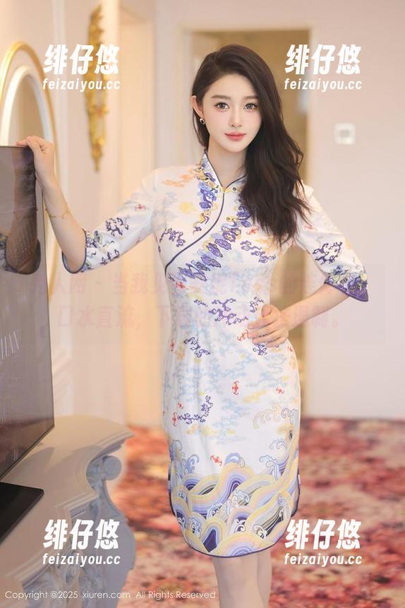 秀人网 - 当我见到安妮Tess的连体衣，口水直流，下载的冲动无法遏制。