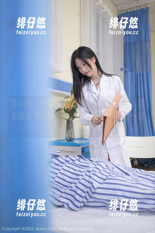 秀人网 - 等等，安然maleah又来了：图书馆主题全集，下载的同时记得带走一丝宁静。