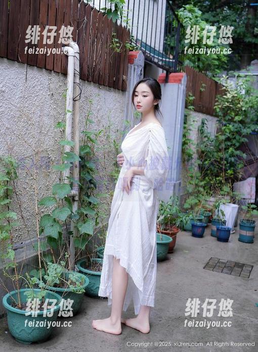 秀人网 - 呜呜呜，不小心被戴允祺zoe的万圣节写真吓到，哈哈！