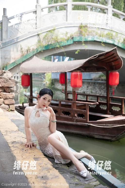 秀人网 - 璀灿，少女在线合集：这不，就在你面前摆着呢。